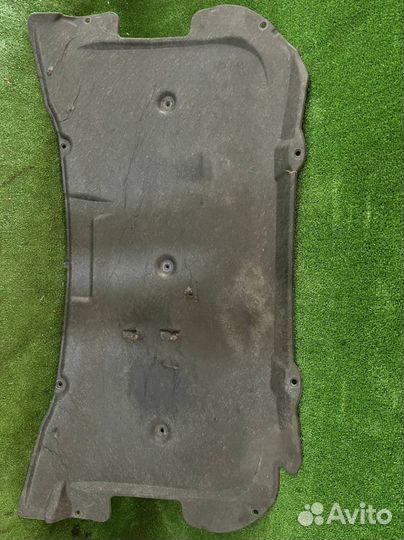 Обшивка капота Suzuki Grand Vitara II рестайлинг (2008—2012)