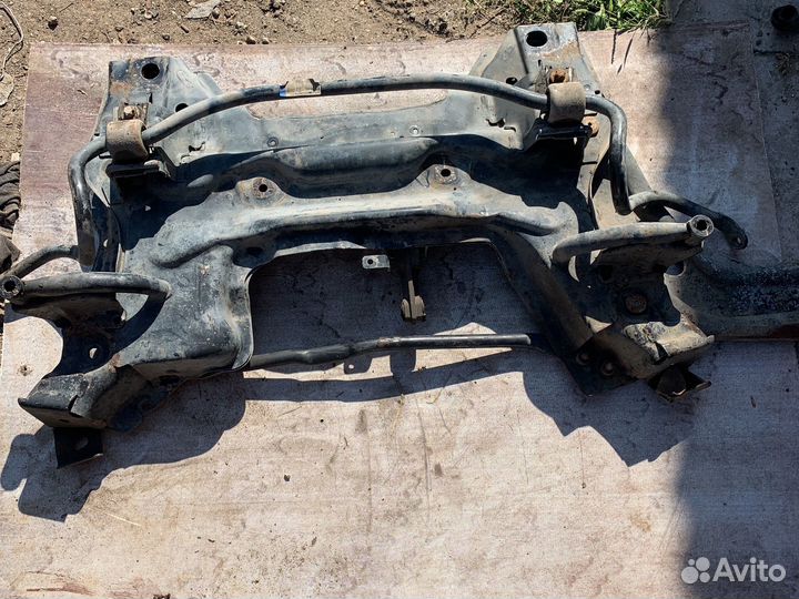Подрамник передний Citroen C-Elysee