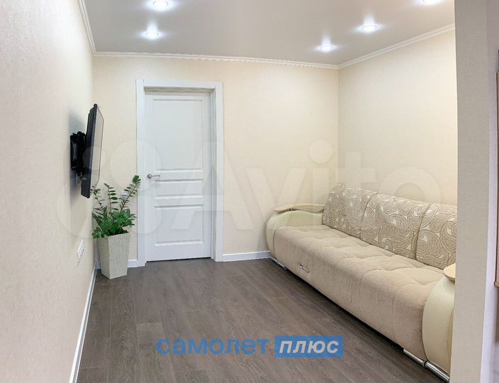 2-к. квартира, 63,4 м², 1/10 эт.