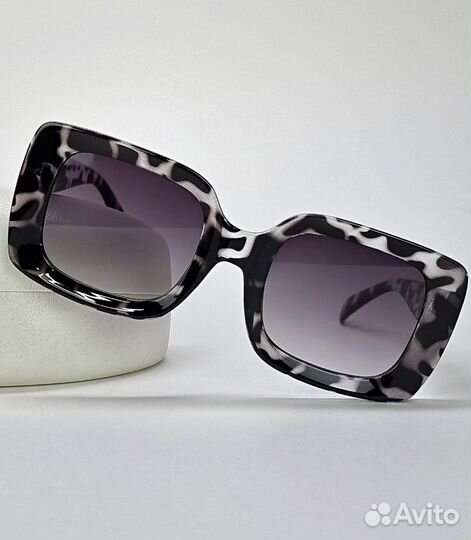 Солнцезащитные очки женские новые
