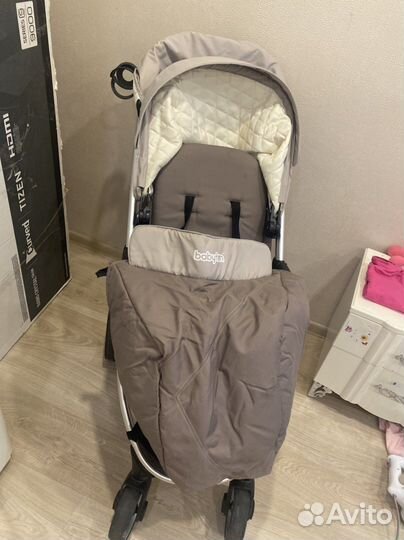 Прогулочная коляска детская складная