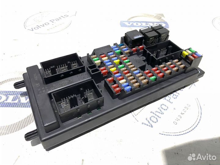 Блок предохранителей Land Rover Discovery (L319) I