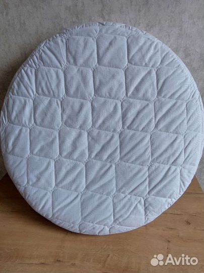 Круглый матрас на детскую кровать 75х75 + простынь