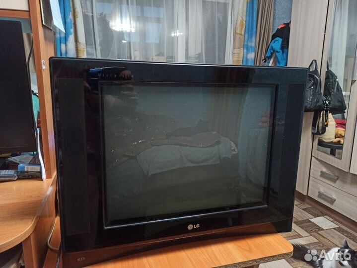 Телевизор на запчасти