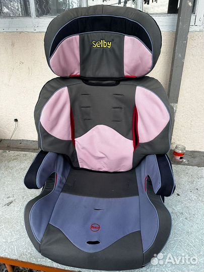 Детское автомобильное кресло