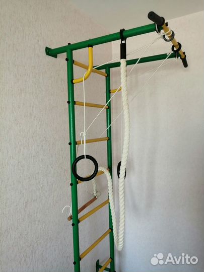 Продается шведская лестница с турником