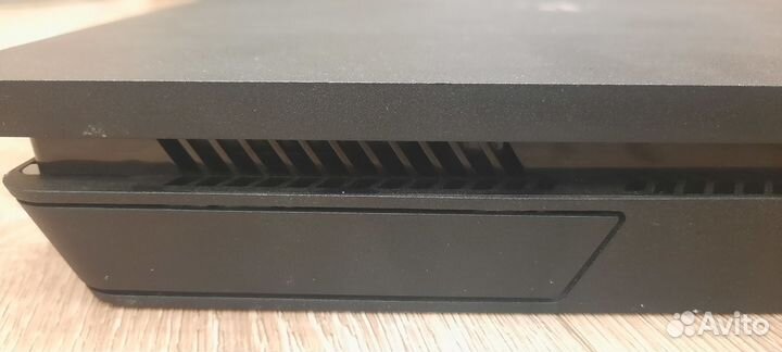 Sony PlayStation 4 (PS4)slim