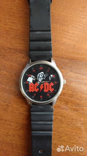 Часы AC/DC