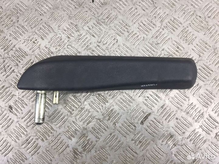 Подлокотник под правую руку Renault Master 3