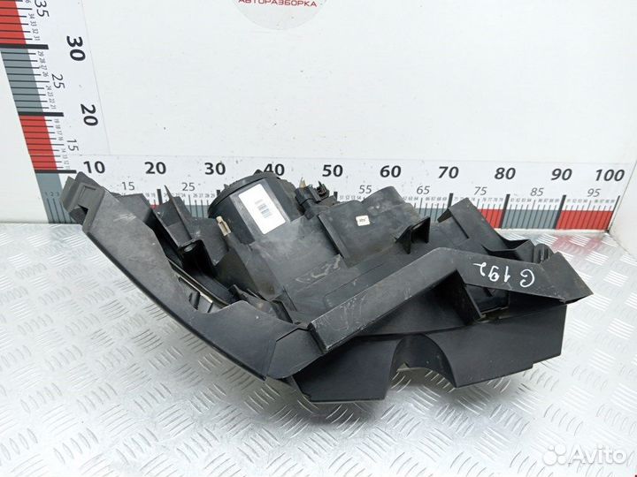 Фара передняя для Renault Megane 2 8200412741