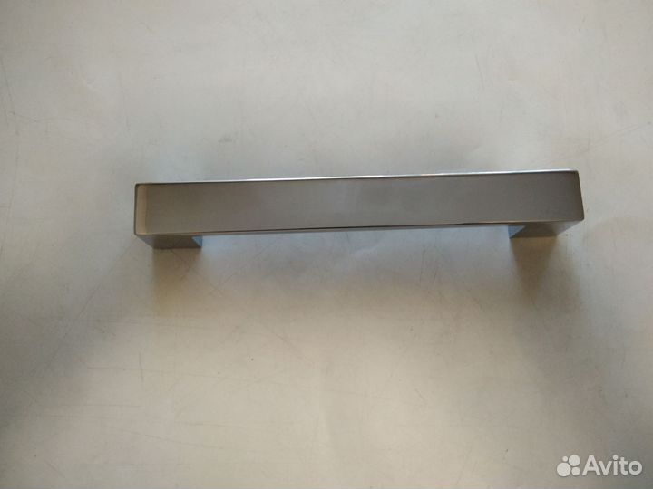 Мебельные ручки