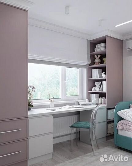 Рабочая зона вдоль окна