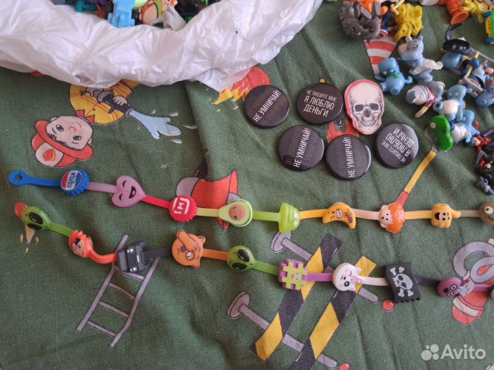 Киндер игрушки пакетом