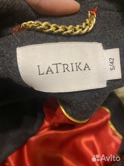 Пальто жилет 42-44 размер итальянская шерсть