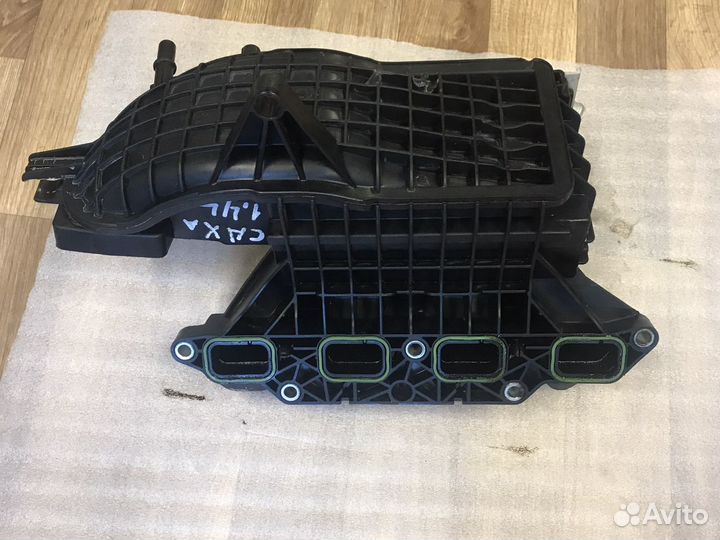 Коллектор впускной Фольксваген caxa