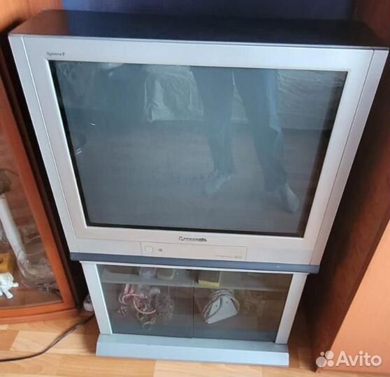 Телевизор Panasonic с кинескопом диагональ 88 см