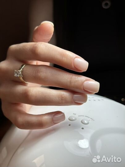 Наращивание и покрытие ногтей