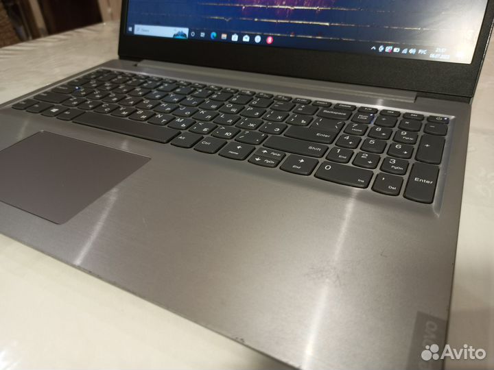 Стильный lenovo Ipeapad SSD + DDR4 + A6-9225