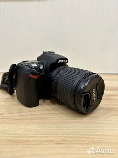 Зеркальный фотоаппарат Nikon D90 18-105VR