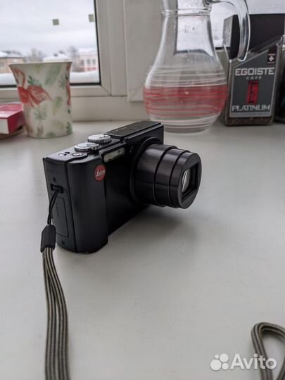 Фотоаппарат Leica V-Lux 40