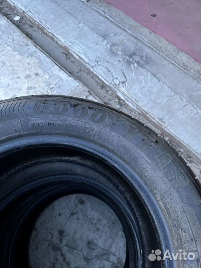 Goodyear EfficientGrip 205/60 R16 92