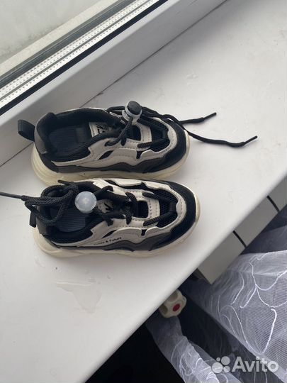 Кроссовки детские 22 размер