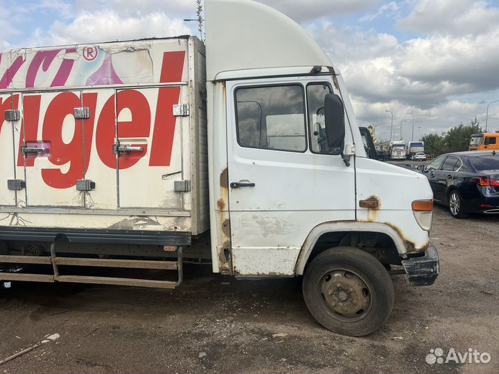 Mercedes-Benz 814D, 2000