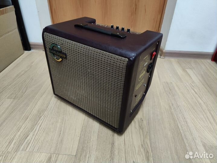 Гитарный комбоусилитель