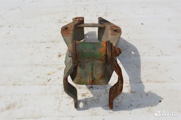 Кронштейн амортизатора кабины, задний правый scani