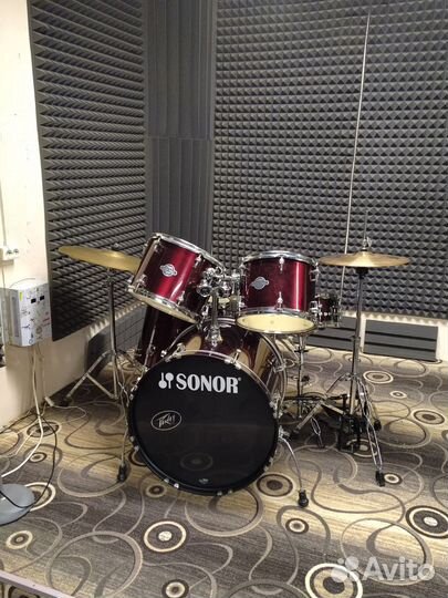 Ударная установка sonor с педалью и железом