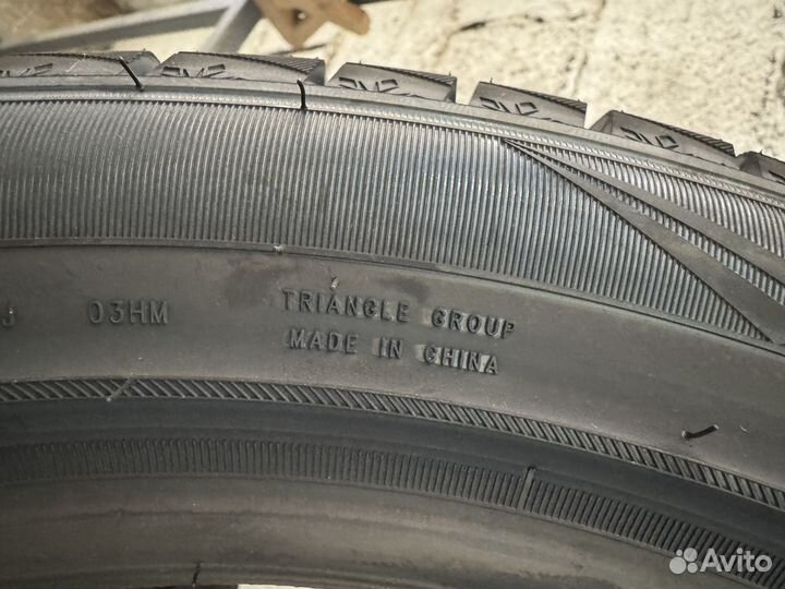 Triangle PL02 235/45 R18 98V