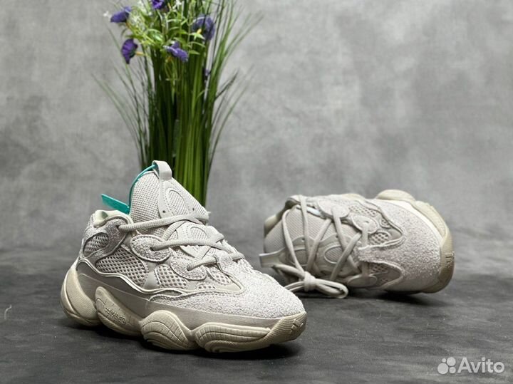 Кроссовки женские Adidas Yeezy 500