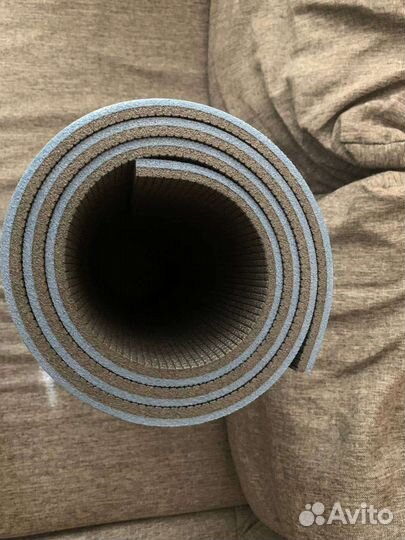 Коврик для йоги