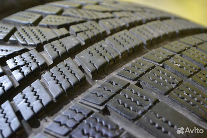 Hankook Winter I'Cept Evo2 W320 225/55 R17