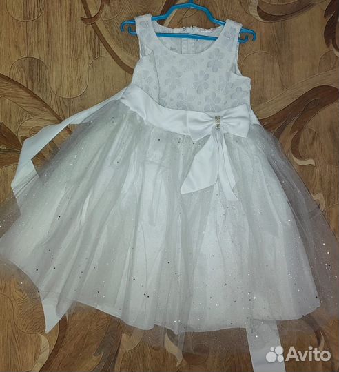 Нарядное платье для девочки