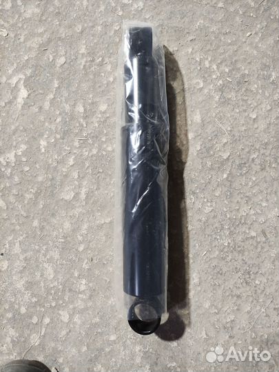 Амортизаторы бычок,камаз,Шеви нива, паз, Волга,уаз