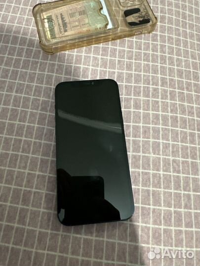 iPhone 12, 64 ГБ