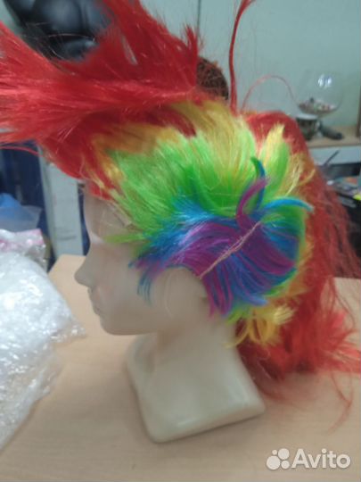 Парик цветной
