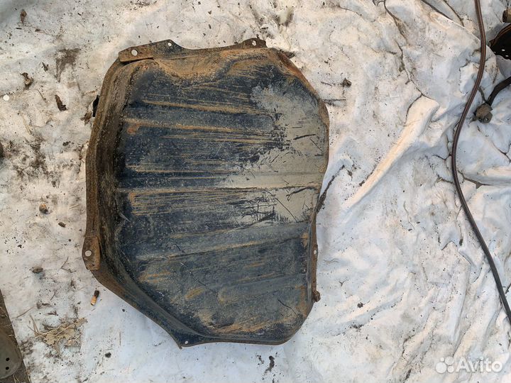 Бак топливный (бензобак) mitsubishi galant e54a