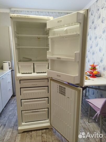 Холодильник Stinol 103-L