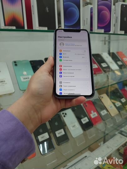 iPhone 11, 64 ГБ