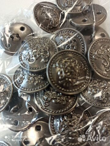 Пуговицы металлические