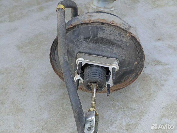 Вакуумный усилитель тормозов с гтц Опель Исузу