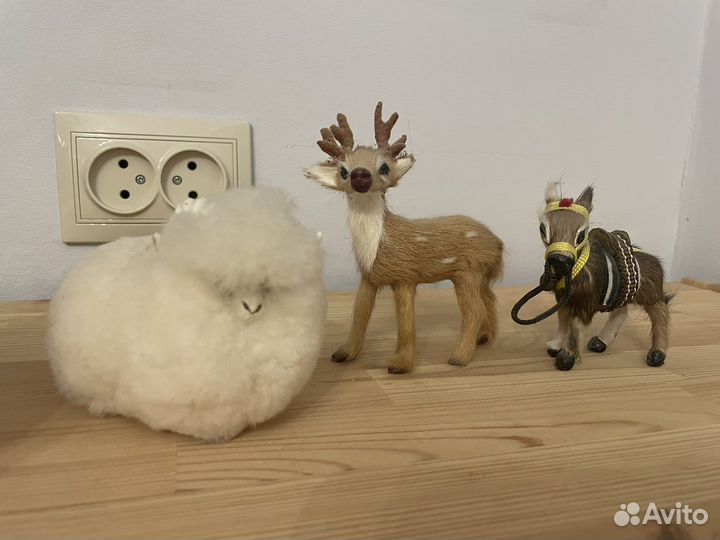 Статуэтки из натурального меха