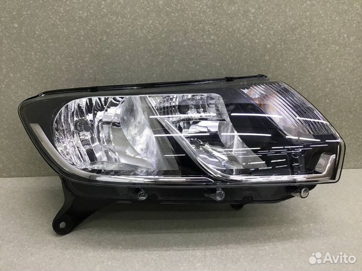 Фара правая LADA Largus (R90) 2012-2022 8450095268