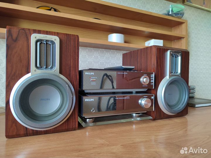 Музыкальный центр philips