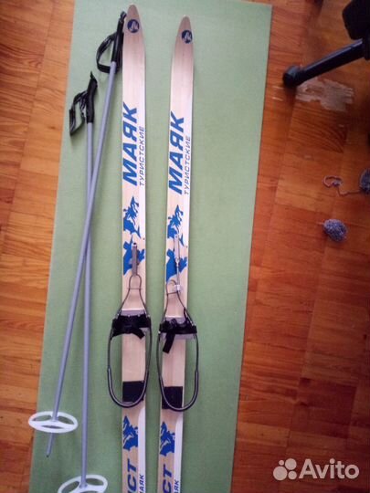 Туристические лыжи, крепления,палки
