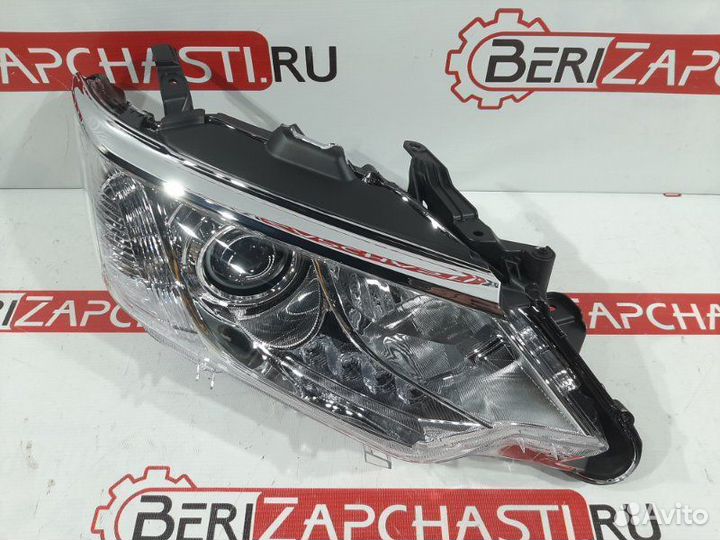 Фара передняя правая Toyota Camry V55