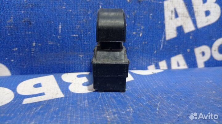 Кнопка стеклоподъемника Chery Bonus A13 седан