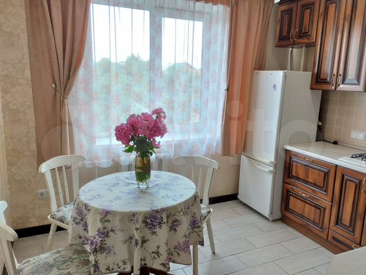 2-к. квартира, 53,4 м², 2/4 эт.